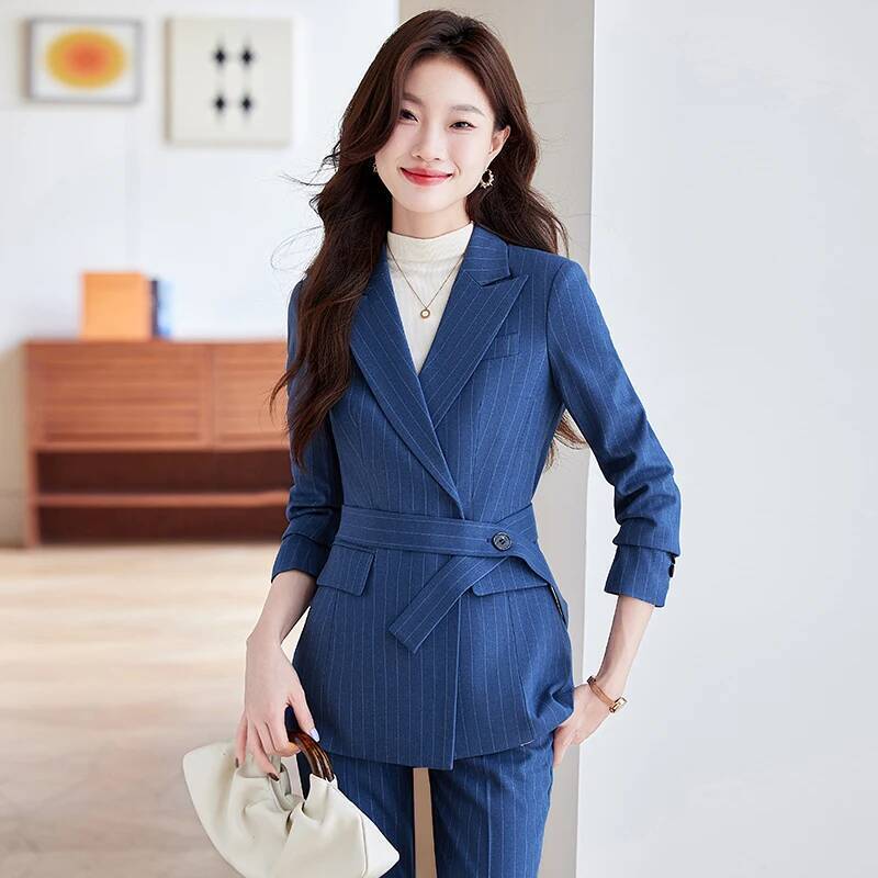 Women Formal Wear For Interview - نسيج عالي الجودة أنيق مخطط ملابس