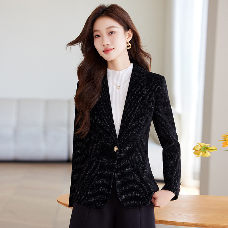معطف بليزر نسائي أسود أحمر كاك - مراجعة Women Formal Wear With Black Blazer وسعره